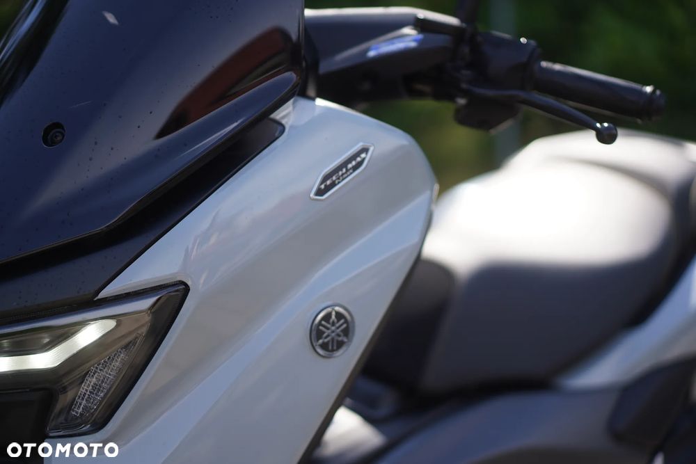 Yamaha NMAX - 7