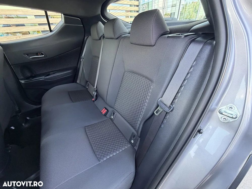 Toyota C-HR 1.8 HSD 122 CP 4x2 CVT Core - 12