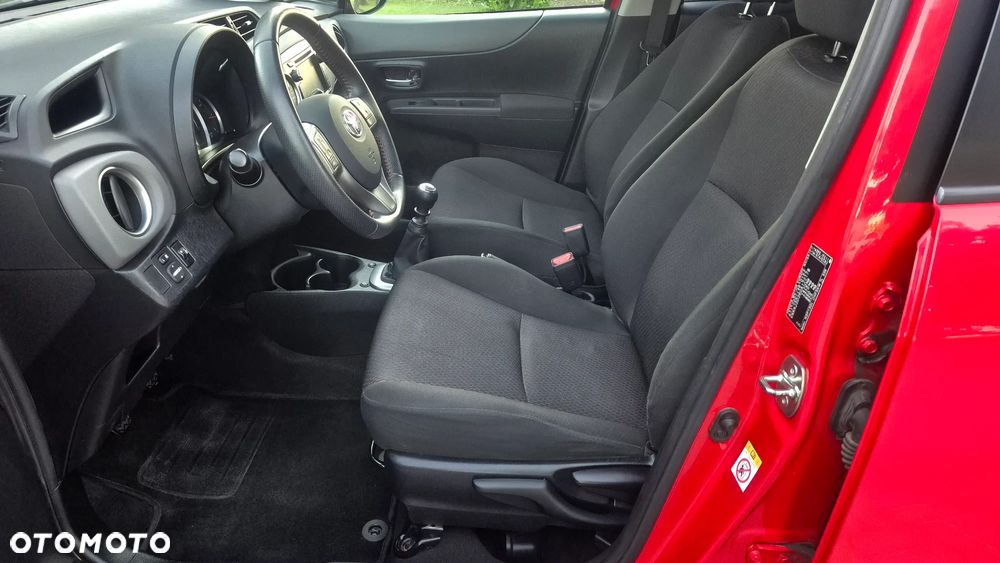 Toyota Yaris 1.33 VVT-i Club - 11