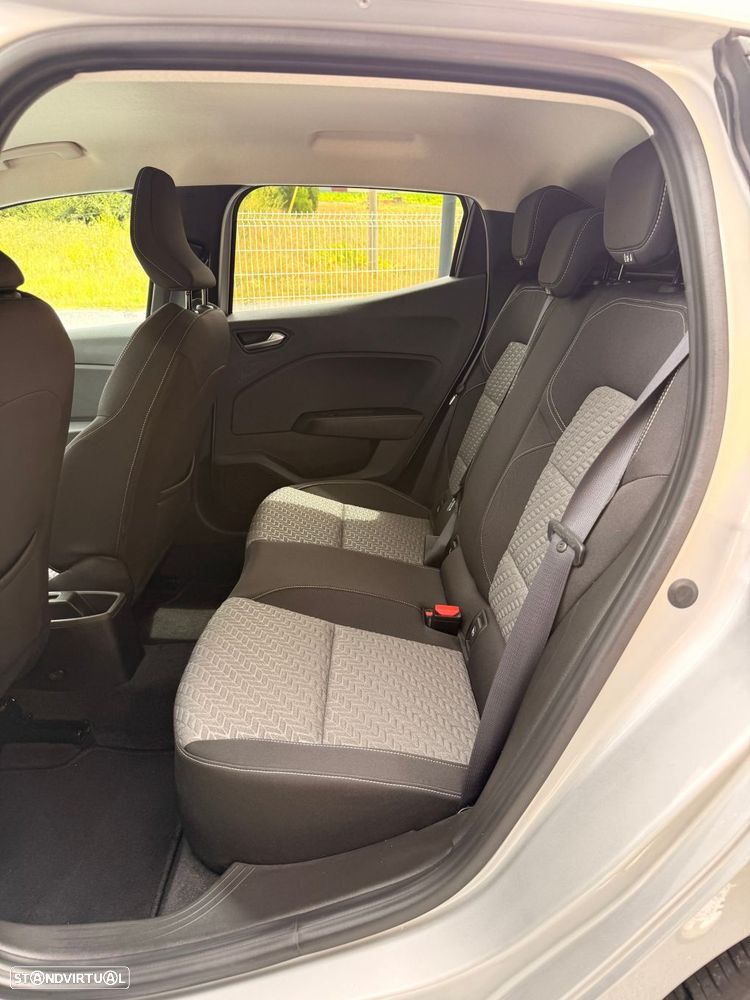 Renault Clio 1.0 TCe Intens Bi-Fuel - 24