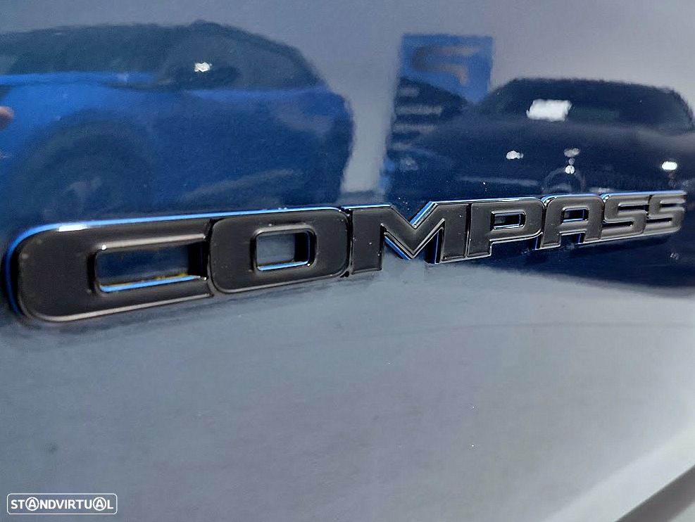 Jeep Compass 1.3 TG Trailhawk - 38