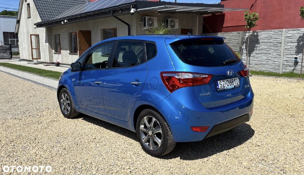 Hyundai ix20 1.4 blue - 4