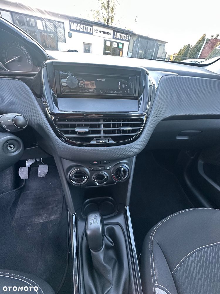 Peugeot 2008 PureTech 82 Access - 18