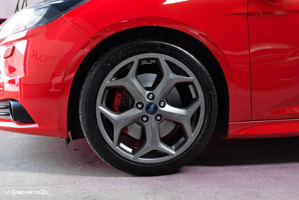 Ford Focus SW 2.0 EcoBoost ST - 44