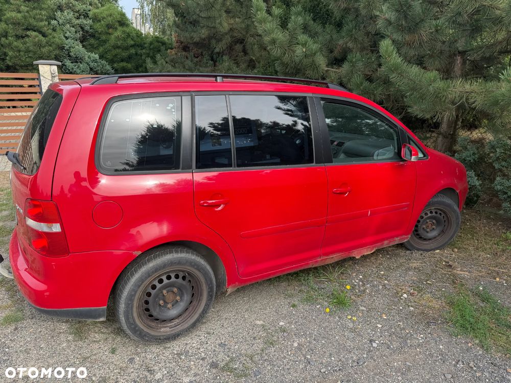 Volkswagen Touran 2.0 TDI Trendline - 5