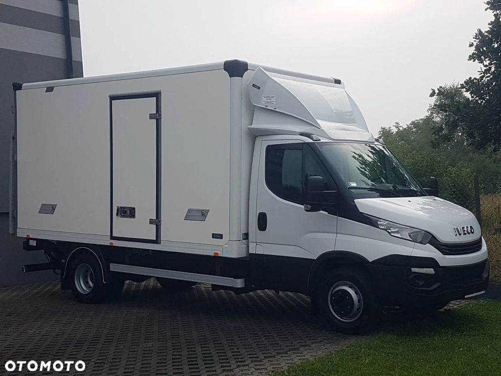 Iveco DAILY 70-180 WINDA 8EP KONTENER 4,39x2,20x2,20 IZOTERMA KLIMA 7TON BLIŹNIAKI - 1