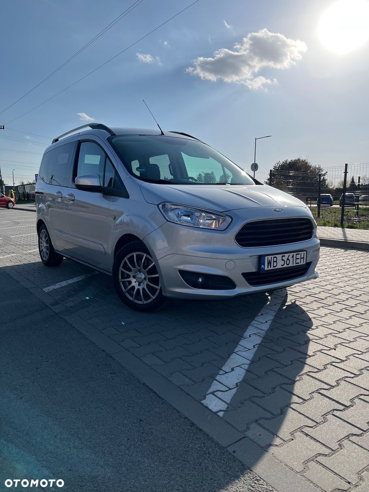 Ford Tourneo Courier 1.0 EcoBoost Titanium - 4