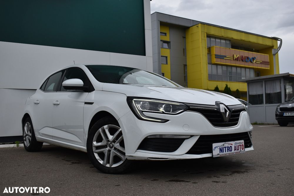Renault Megane BLUE dCi EDC Intens - 7