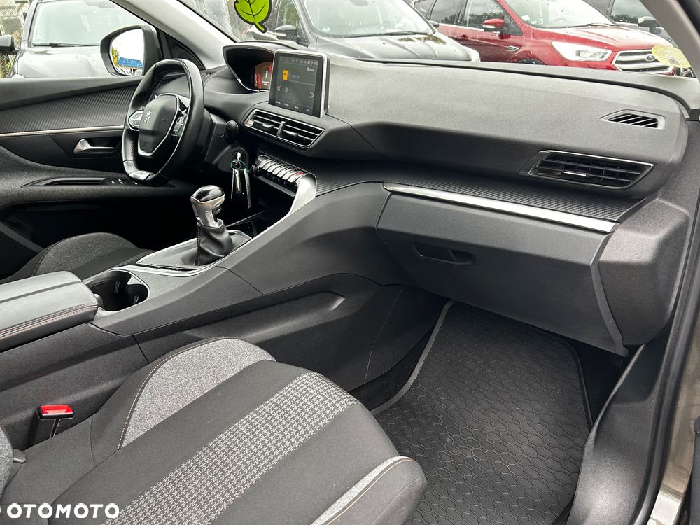 Peugeot 3008 - 12