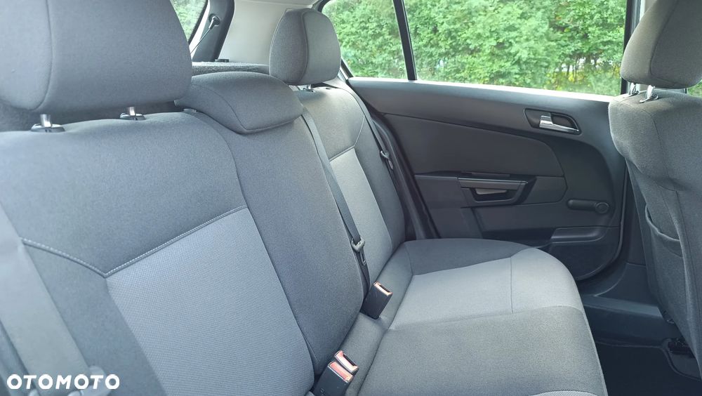 Opel Astra 1.6 Catch me - 17