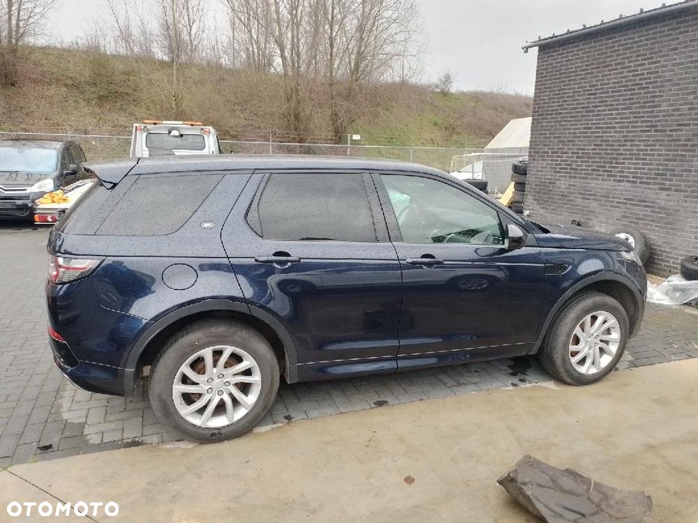 Land Rover Discovery Sport - 3