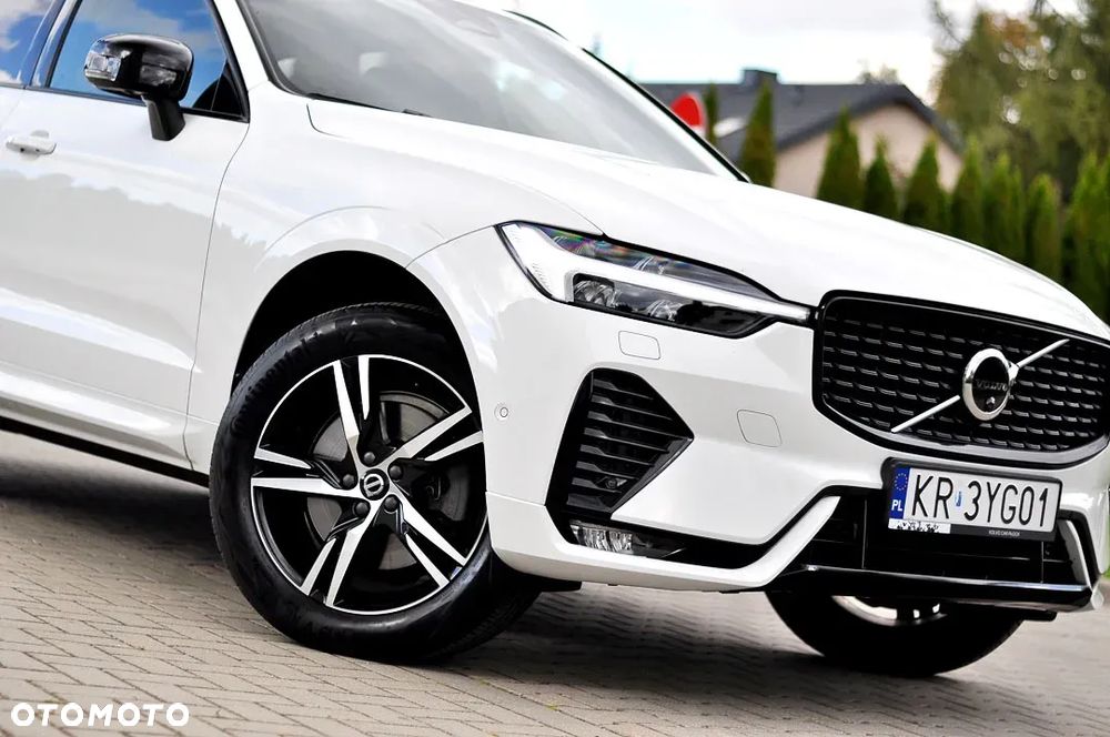 Volvo XC 60 B4 D AWD R-Design - 3