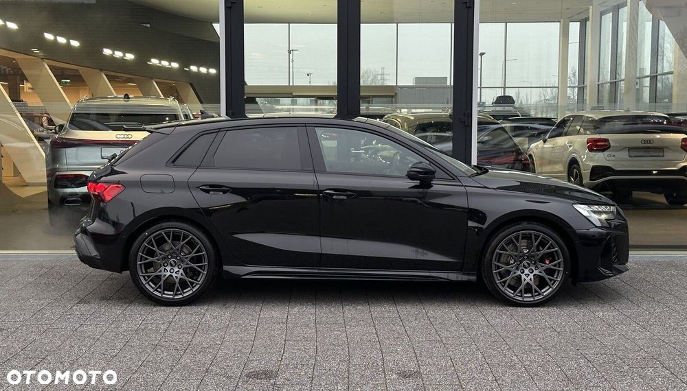 Audi RS3 Sportback - 4