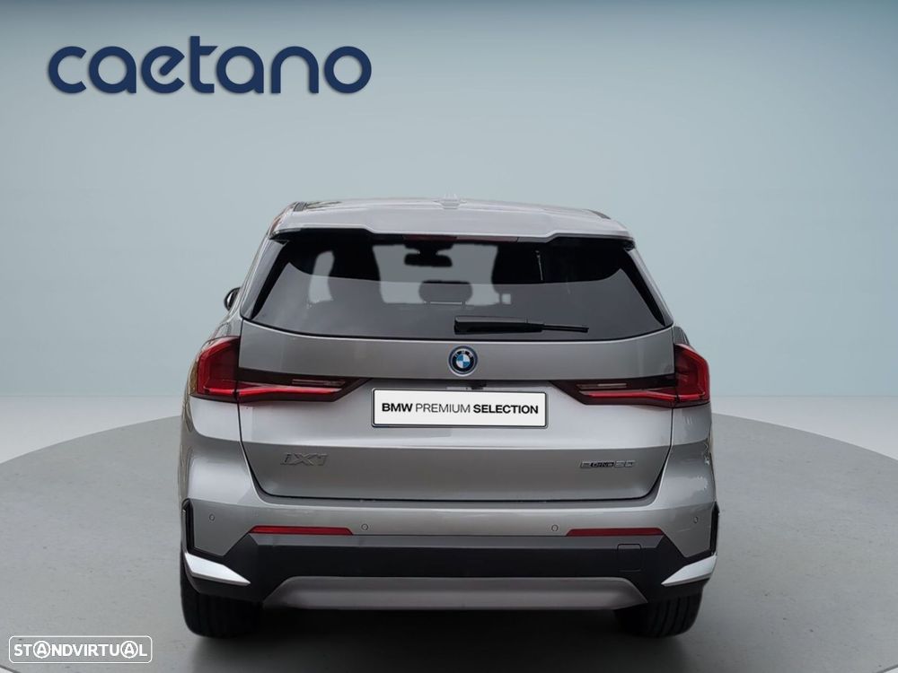 BMW iX1 eDrive20 - 7