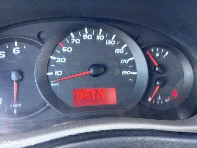 Nissan NV400 - 19