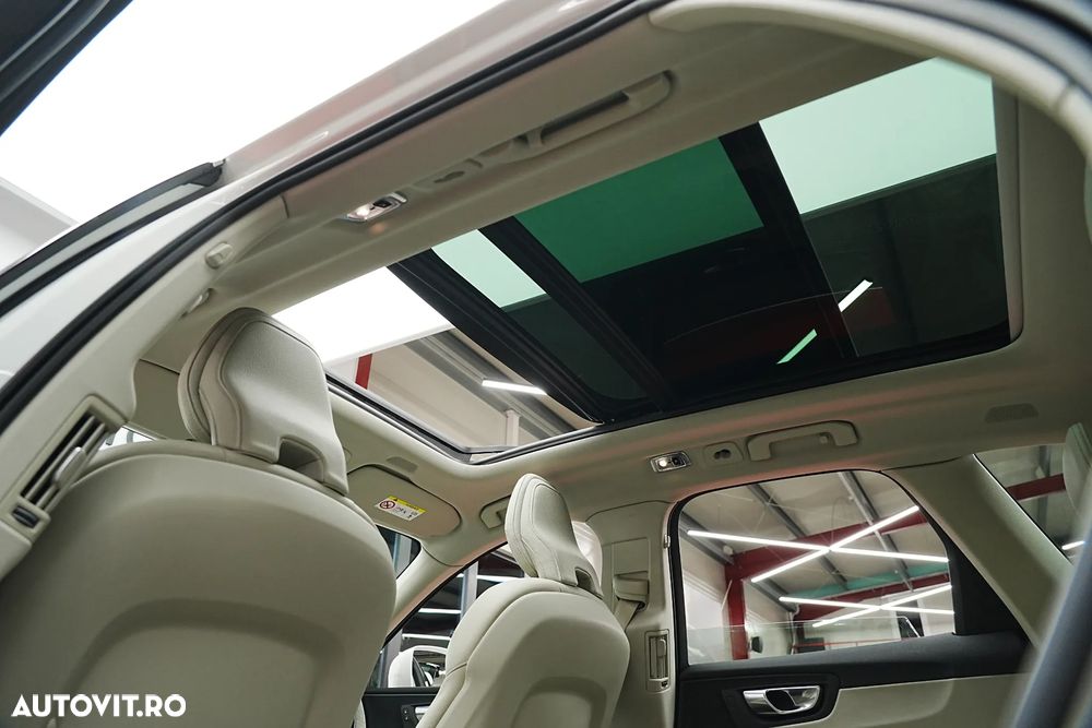 Volvo XC 60 Recharge T6 Twin Engine eAWD Inscription Expression - 12