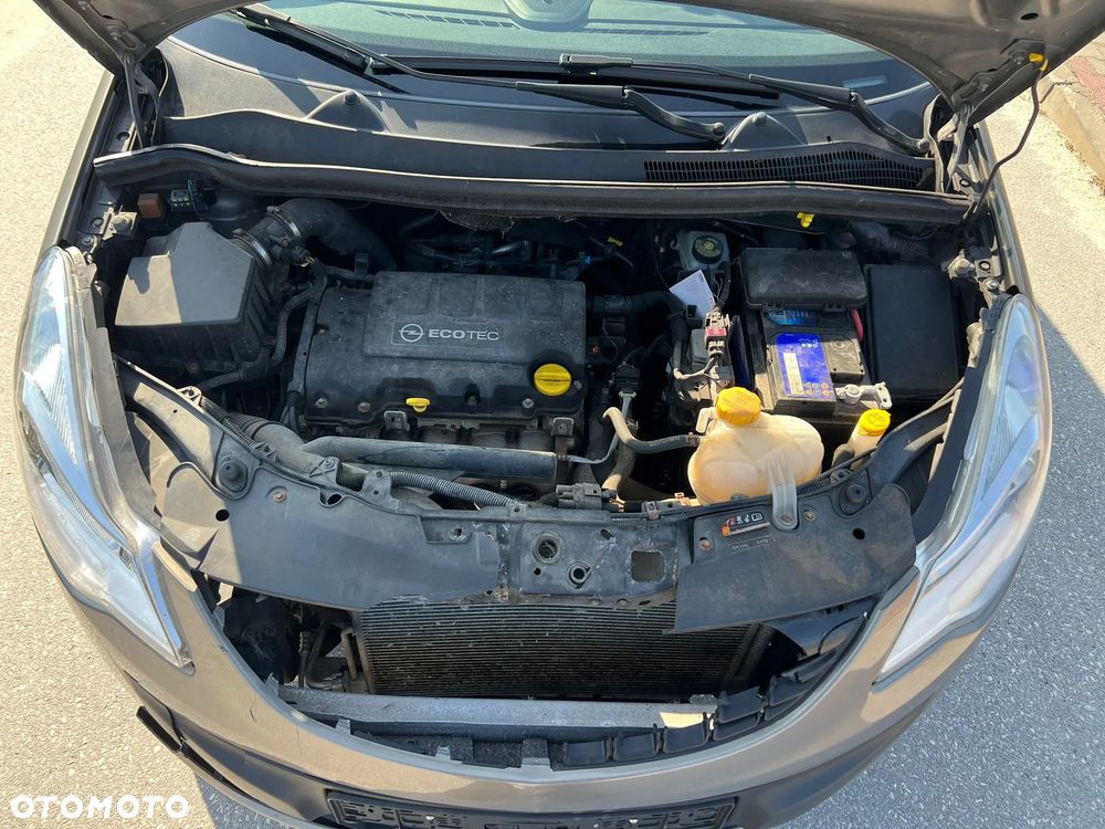 Opel Corsa 1.4 16V 150 Jahre - 35