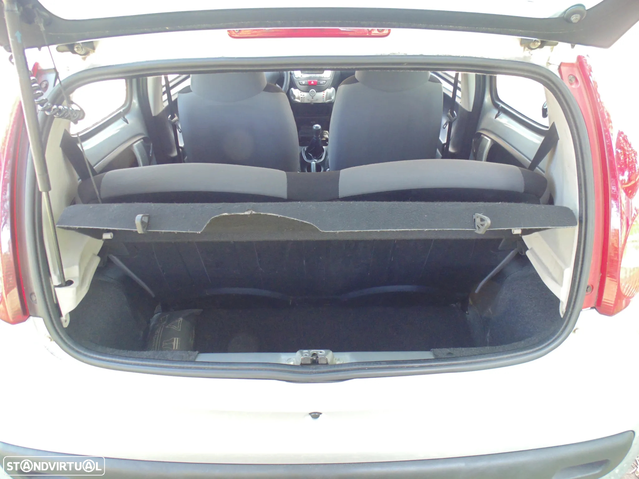 Peugeot 107 1.0 Active - 15