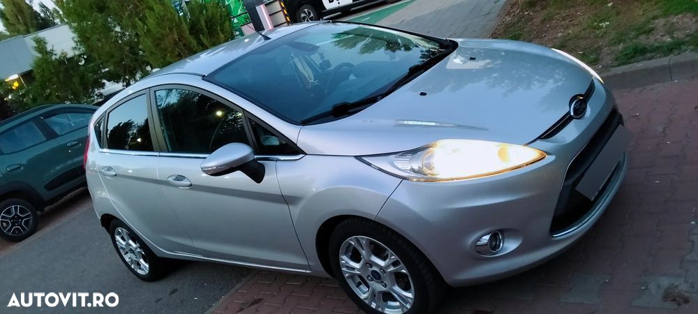 Ford Fiesta 1.6 TDCI Titanium - 11