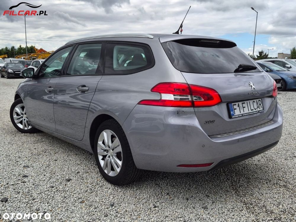 Peugeot 308 - 4
