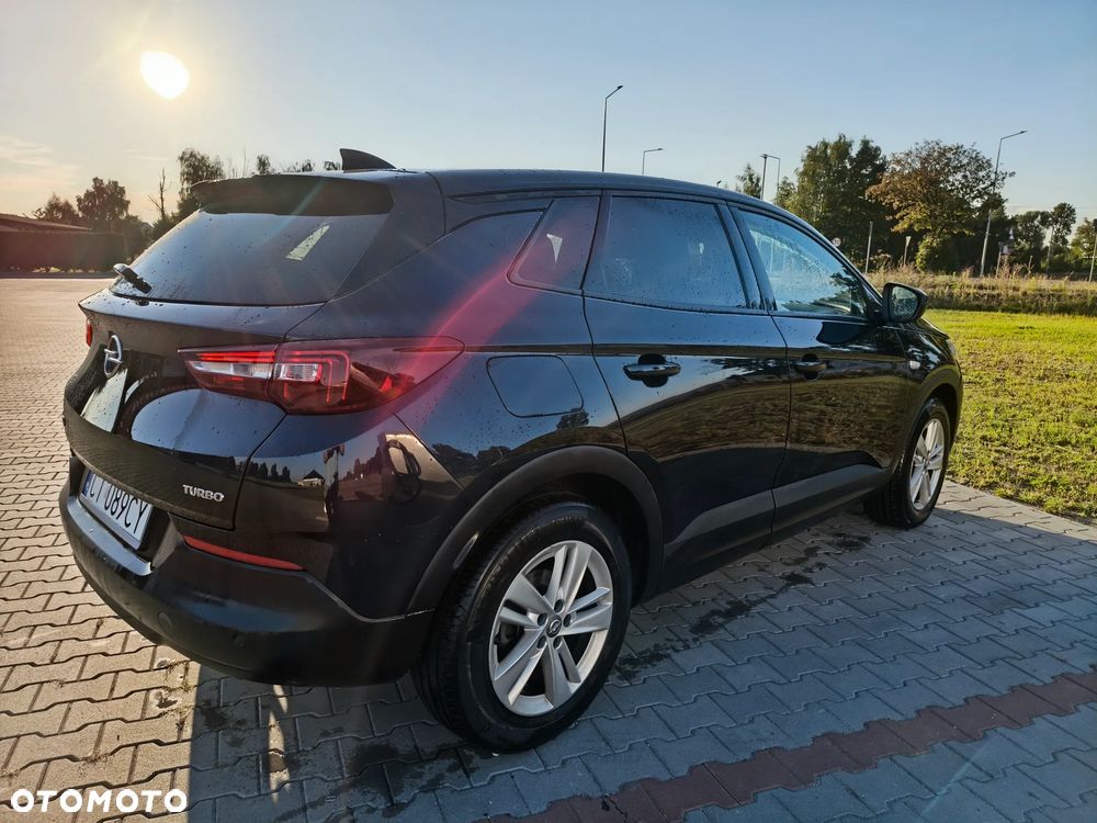 Opel Grandland X 1.2 T Enjoy S&S - 11