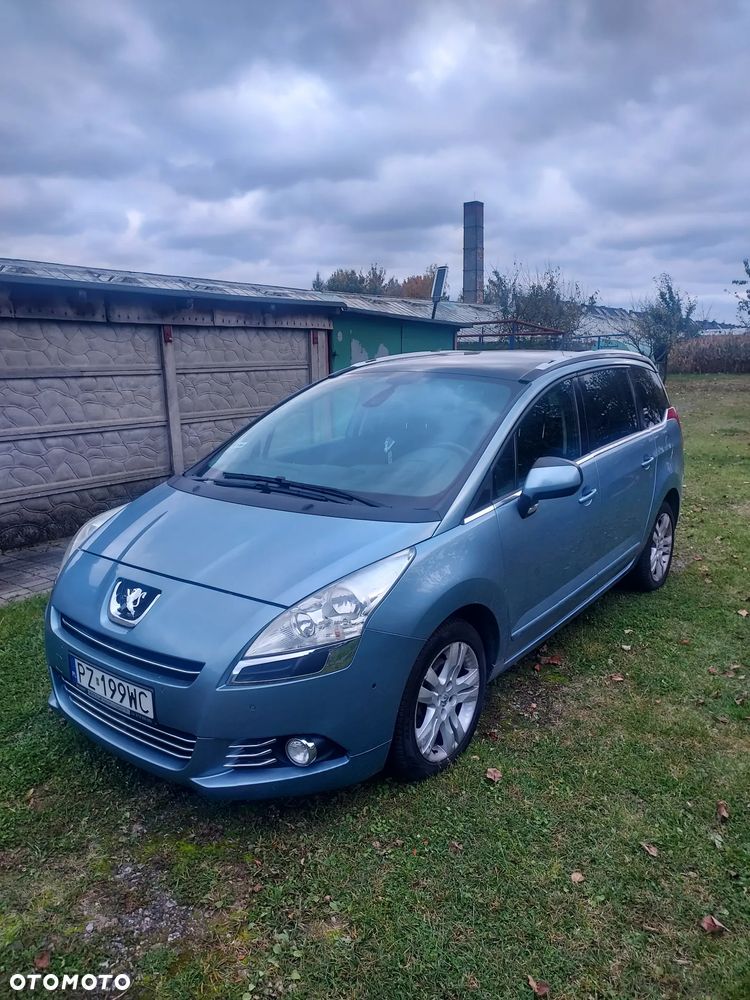 Peugeot 5008 2011 photo 4