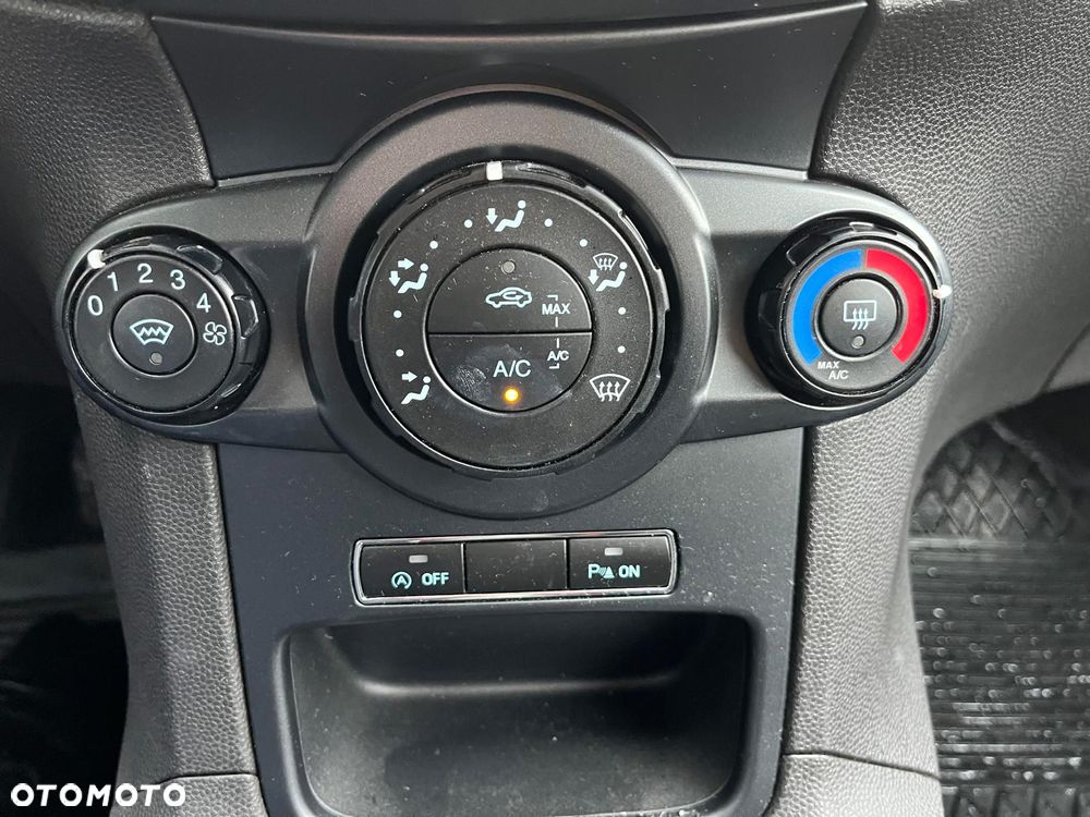 Ford Fiesta 1.0 EcoBoost Trend - 12