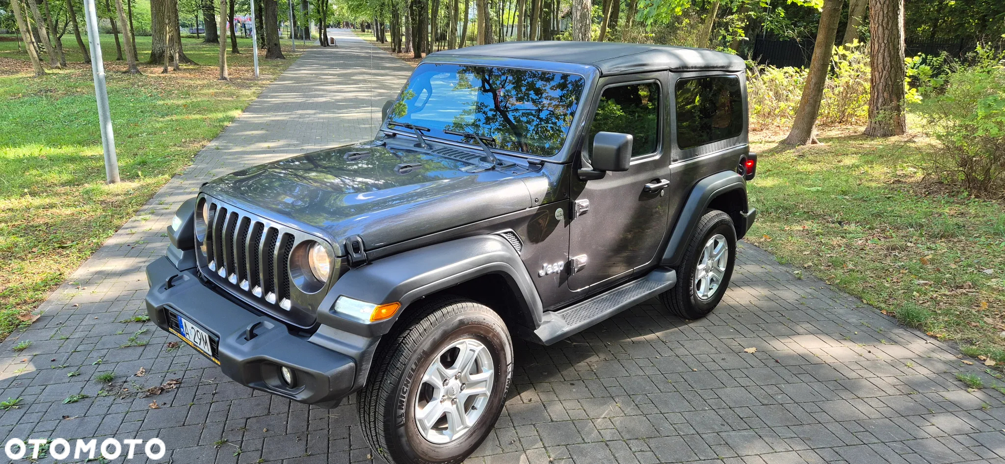 Jeep Wrangler - 10