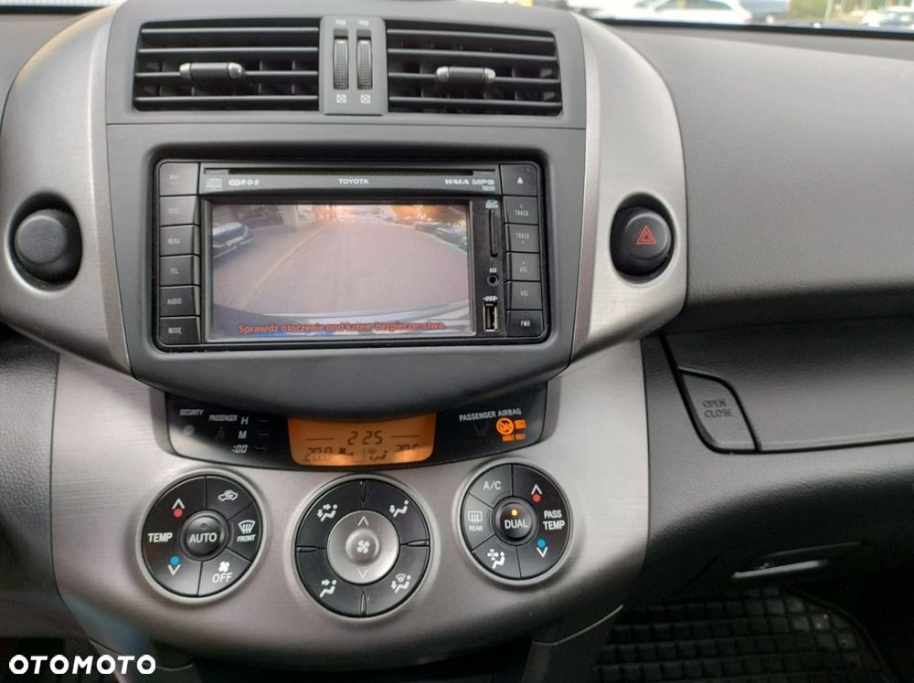 Toyota RAV4 - 18