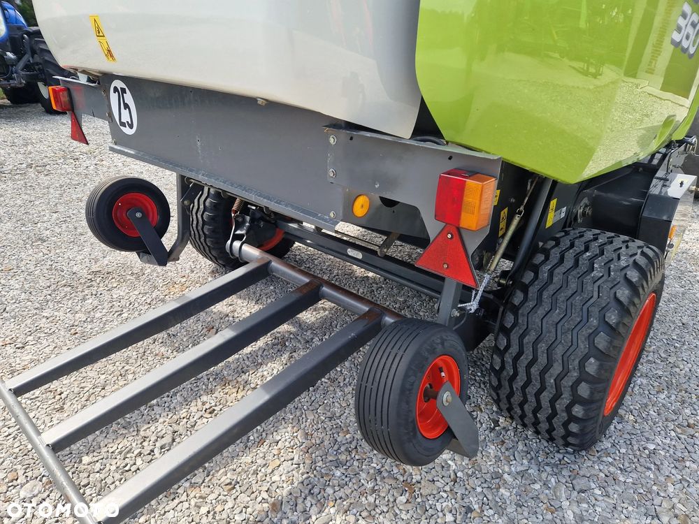 Claas VARIANT 360 - 25