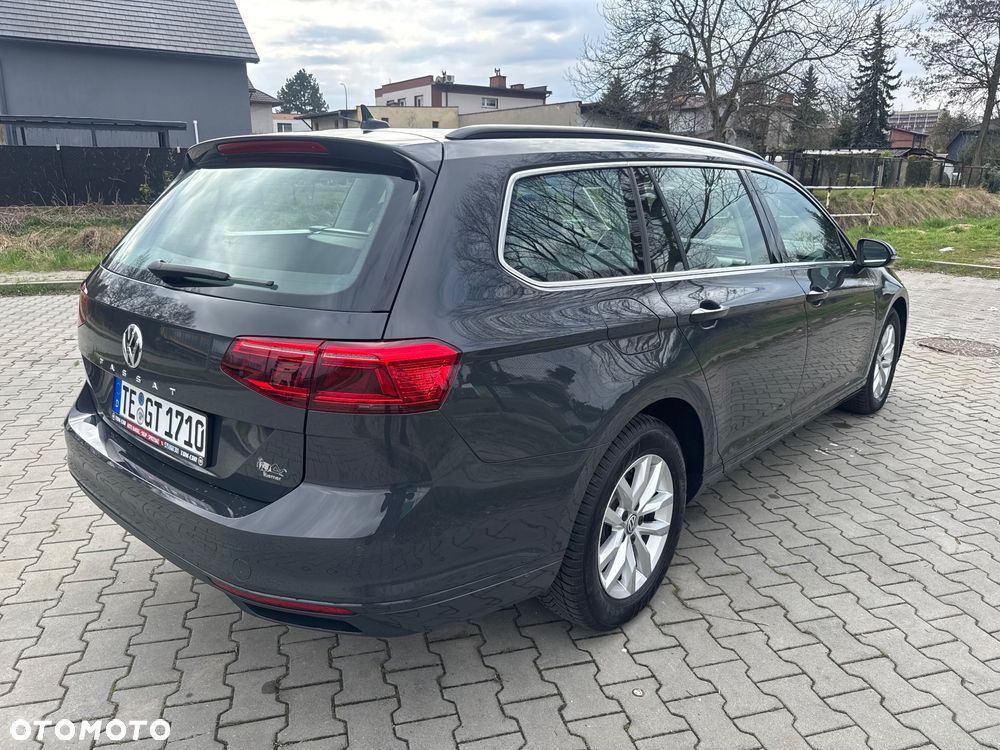 Volkswagen Passat - 3