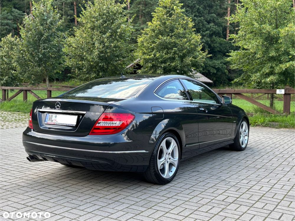 Mercedes-Benz Klasa C 220 CDI DPF Coupe (BlueEFFICIENCY) 7G-TRONIC - 7