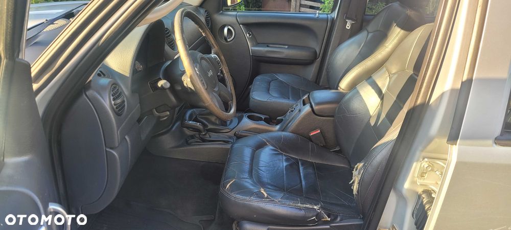 Jeep Cherokee - 3