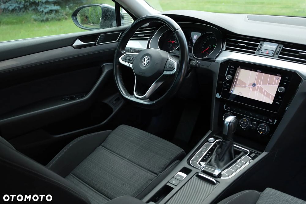 Volkswagen Passat 2.0 TDI EVO Elegance DSG - 16