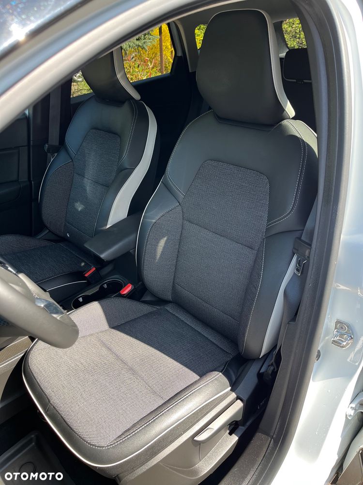 Renault Captur 1.6 E-TECH Plug-In Intens - 12