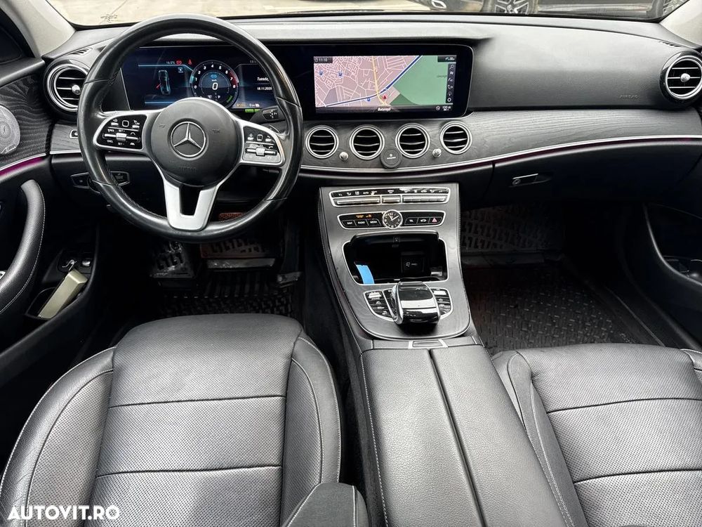 Mercedes-Benz E 300 Aut. - 13