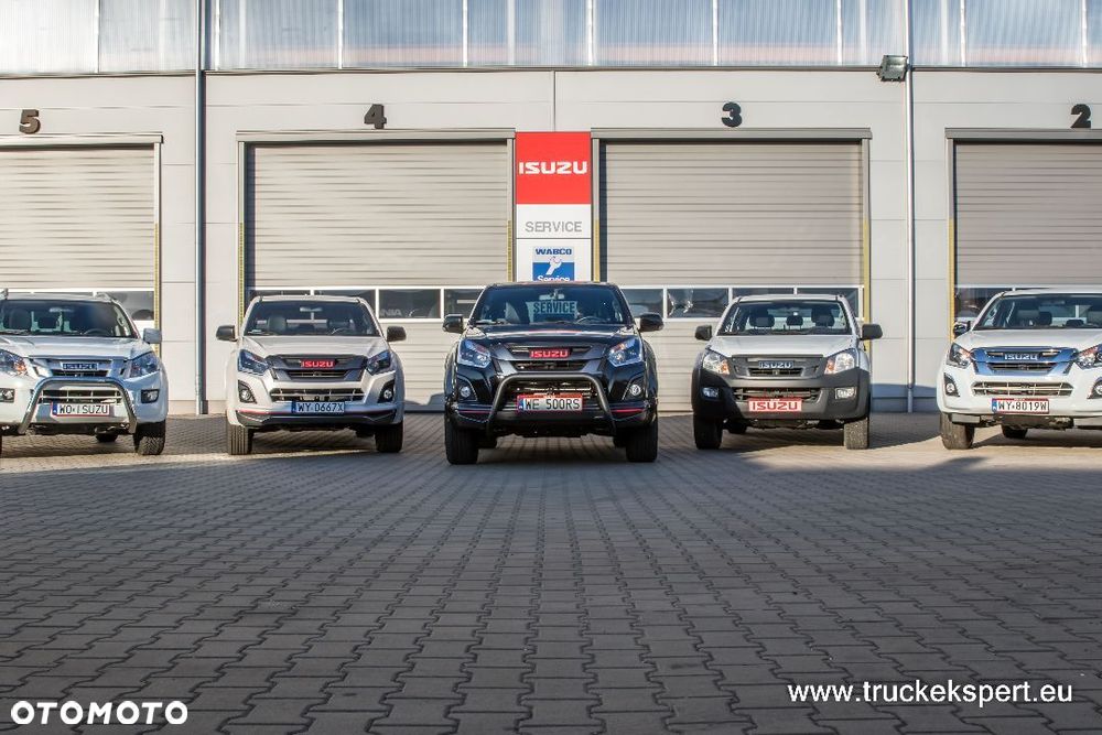 ZAŚLEPKA boczna kokpitu ISUZU D-max WSZYSTKIE od 2012 do 2020r - 3