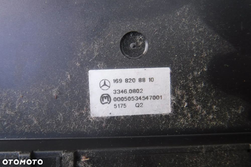 Mercedes W245 B klasa  ramka drzewo panel foteli A1698208810 grzanych sterowania - 2