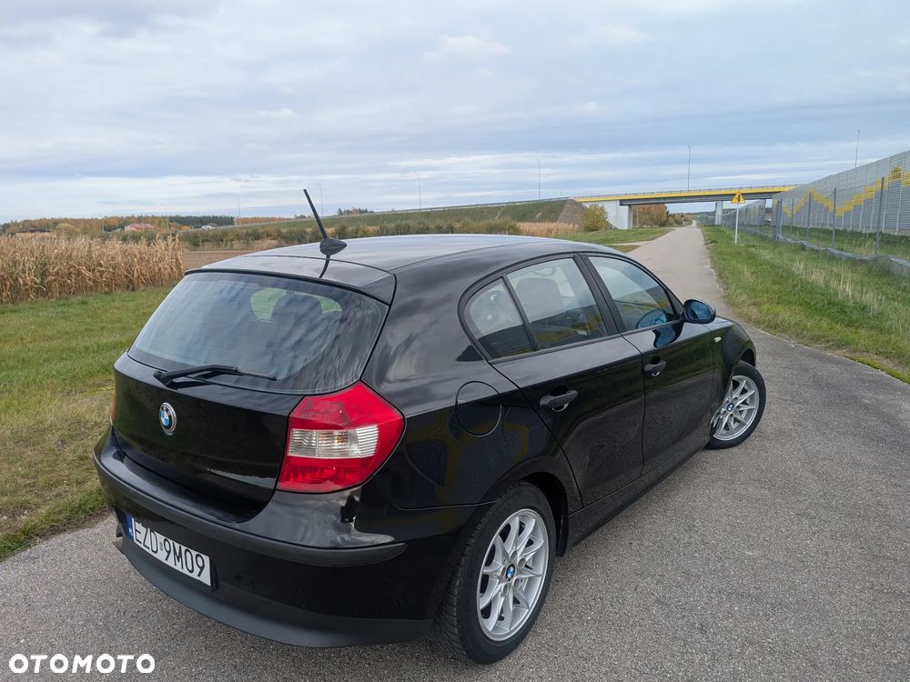 BMW Seria 1 116i - 8