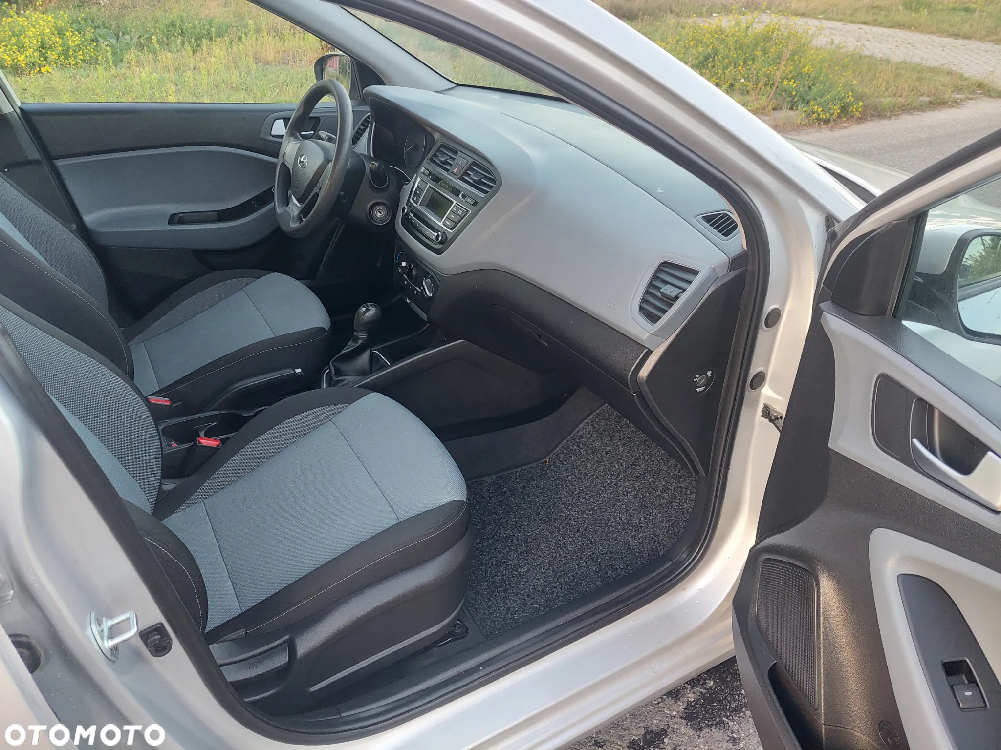 Hyundai i20 1.2 Classic + - 8