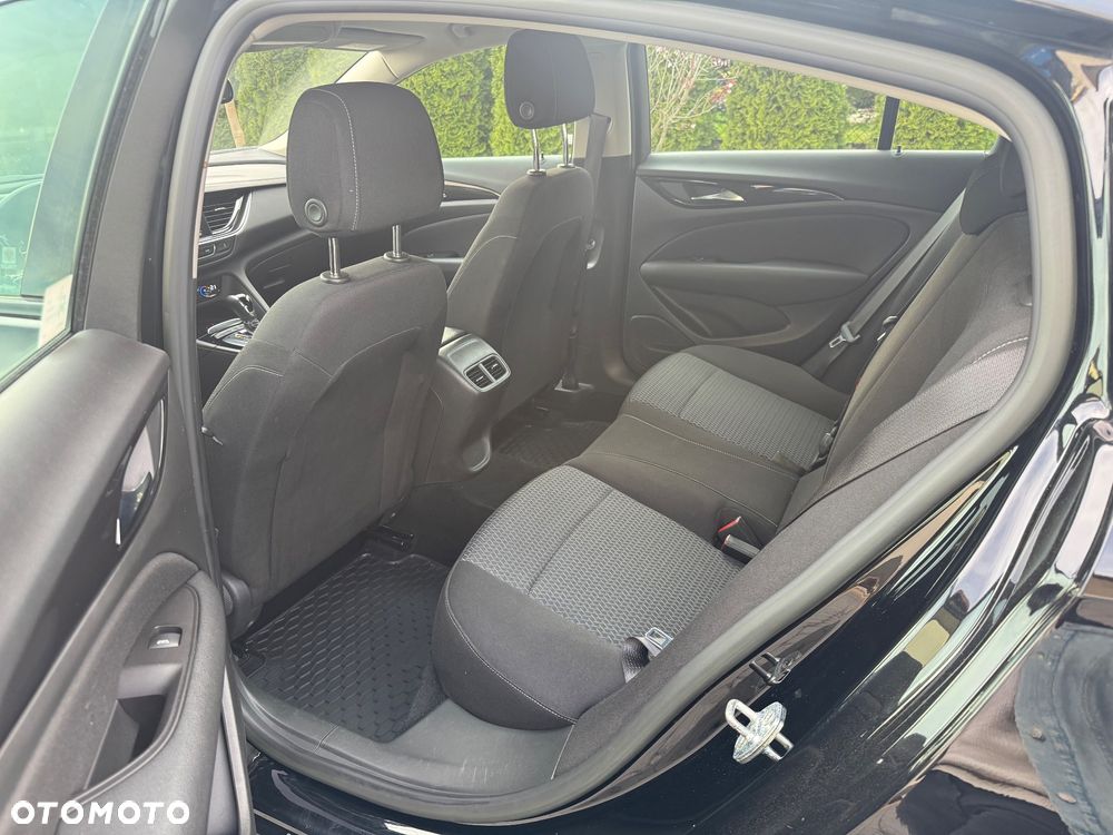 Opel Insignia 2.0 T Elegance S&S - 20