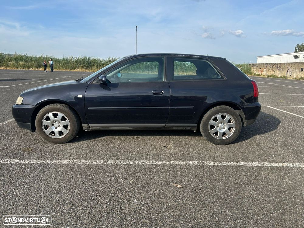 Audi A3 1.6 Ambiente - 4