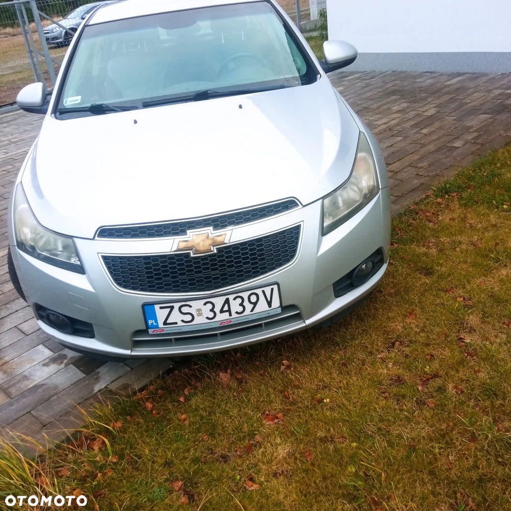Chevrolet Cruze 1.6 Base - 19