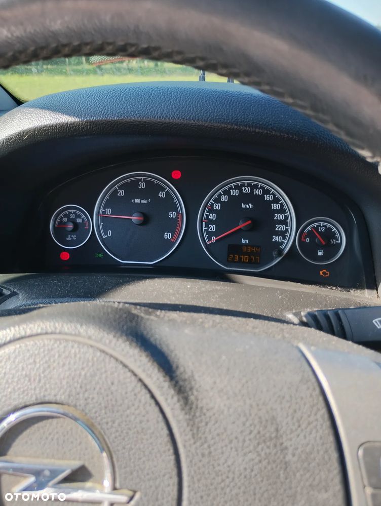 Opel Vectra 1.9 CDTI Cosmo - 11