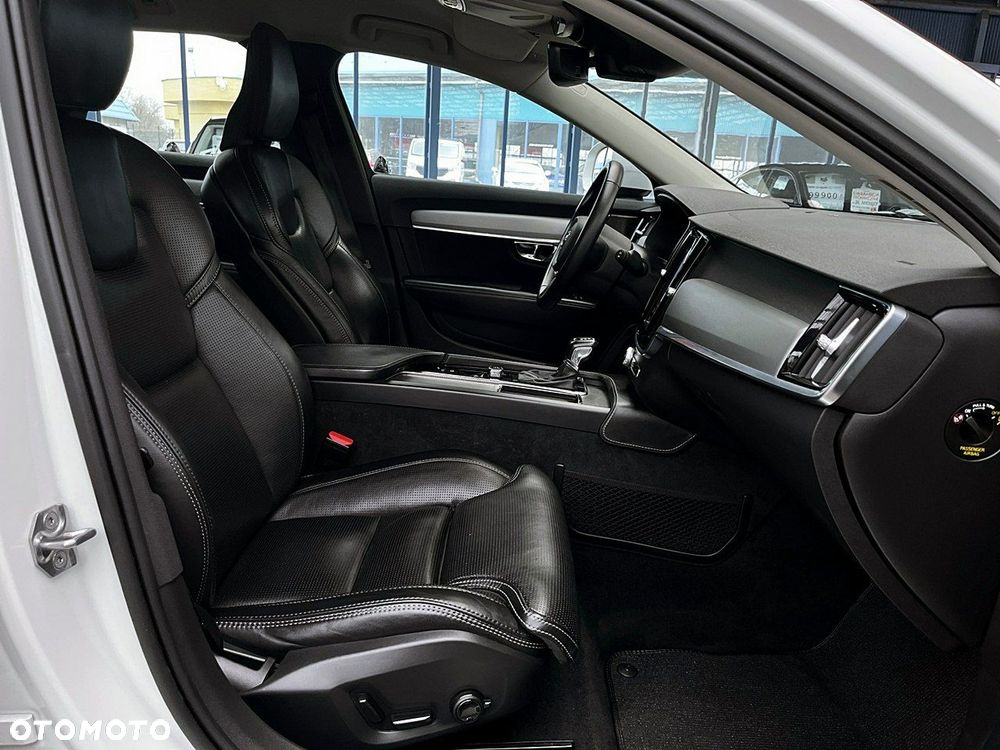 Volvo V90 Cross Country - 14