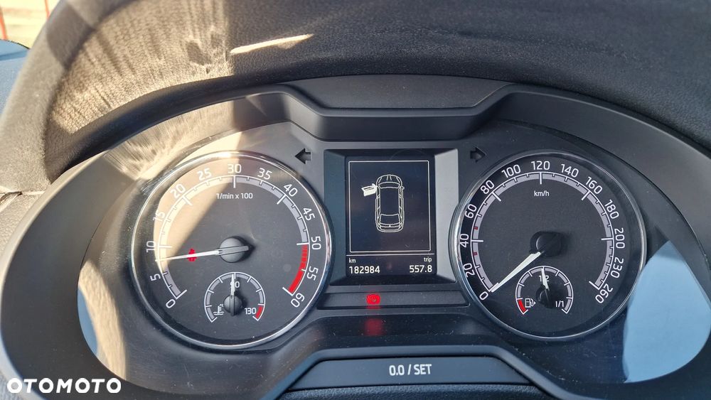 Skoda Octavia 1.6 TDI Business - 9