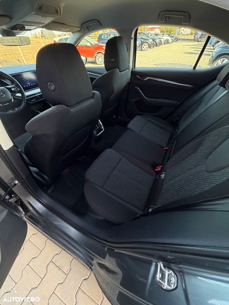 Skoda Octavia 2.0 TDI (Green tec) DSG Style - 24