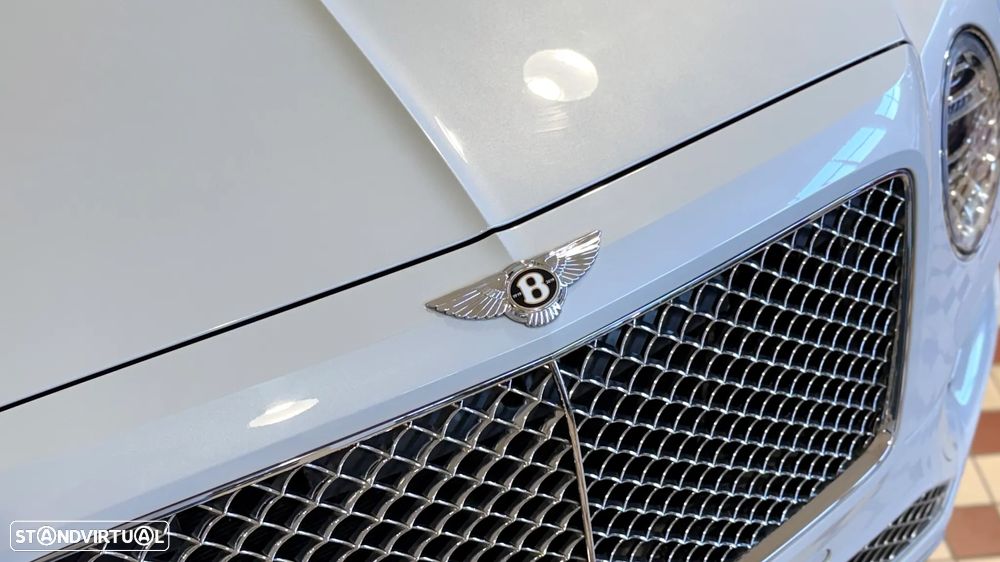 Bentley Bentayga V6 Hybrid - 12
