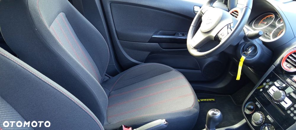 Opel Corsa 1.4 16V Active - 18