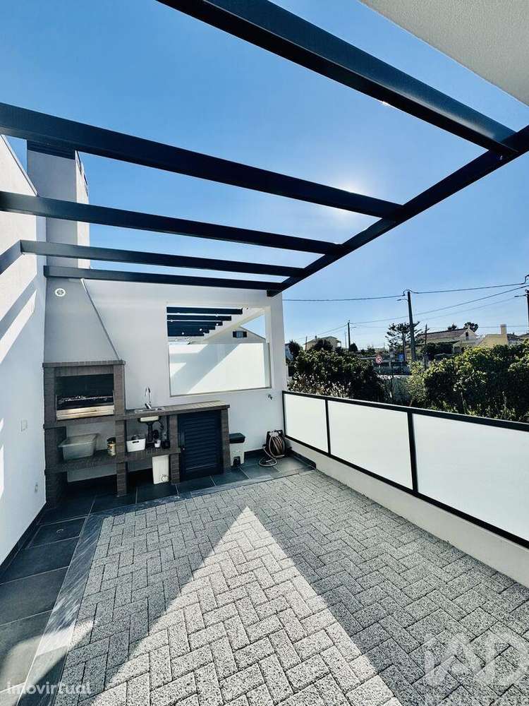 Moradia geminada T3 em São Sebastião de 125 m2 - Grande imagem: 3/21